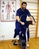 Mann auf dem Ergometer